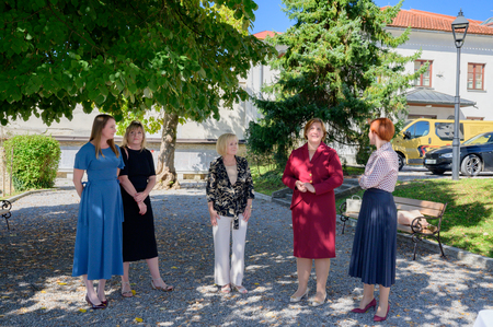 2025_09_19 Metlika - Podpis pogodbe o prenovi Konzuma_Foto_Uros Novina_008